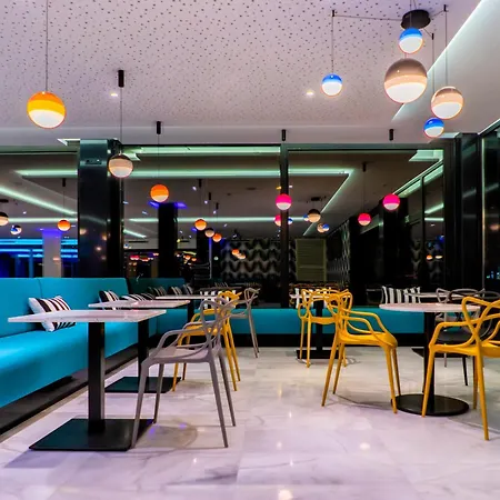 Spring Bitacora ホテル プラヤ・デ・ラス・アメリカス